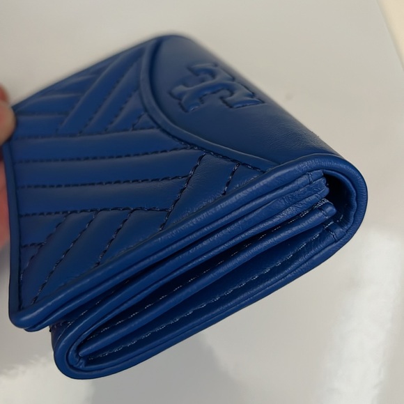 Tory Burch Mini Wallet Alexa foldable, Regal Blue / NWT - Picture 5 of 12